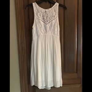 Abercrombie and Fitch sleeveless white dress